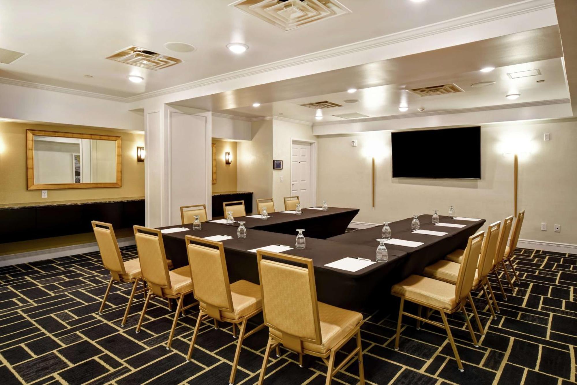 Doubletree By Hilton Deadwood At Cadillac Jack'S Exteriér fotografie