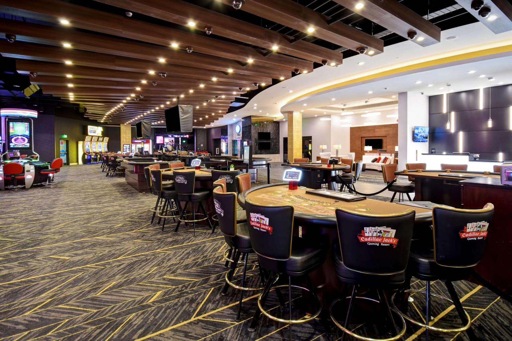 Doubletree By Hilton Deadwood At Cadillac Jack'S Exteriér fotografie