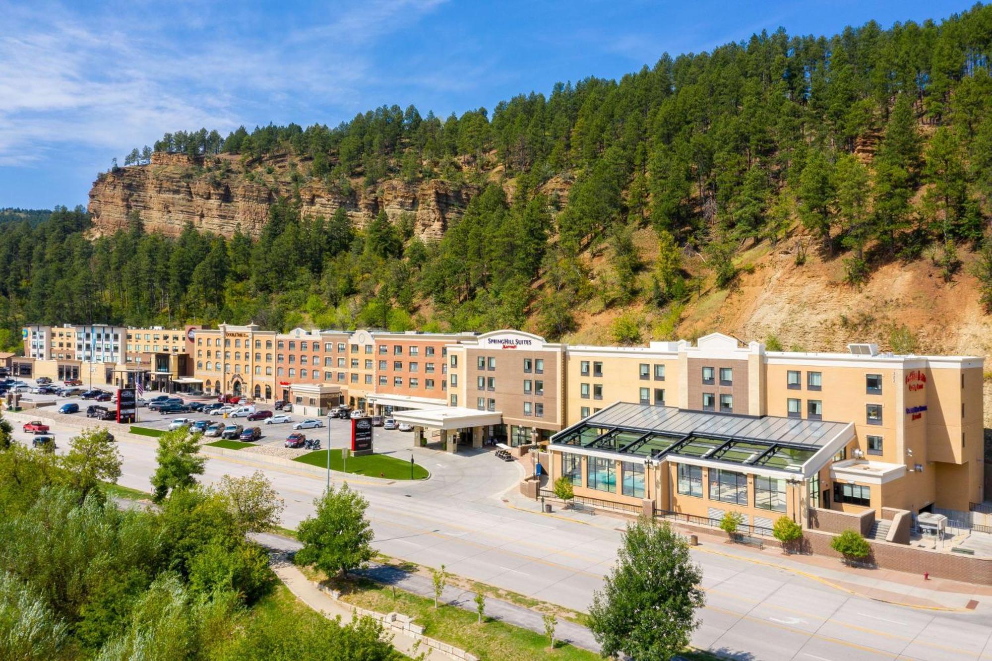 Doubletree By Hilton Deadwood At Cadillac Jack'S Exteriér fotografie